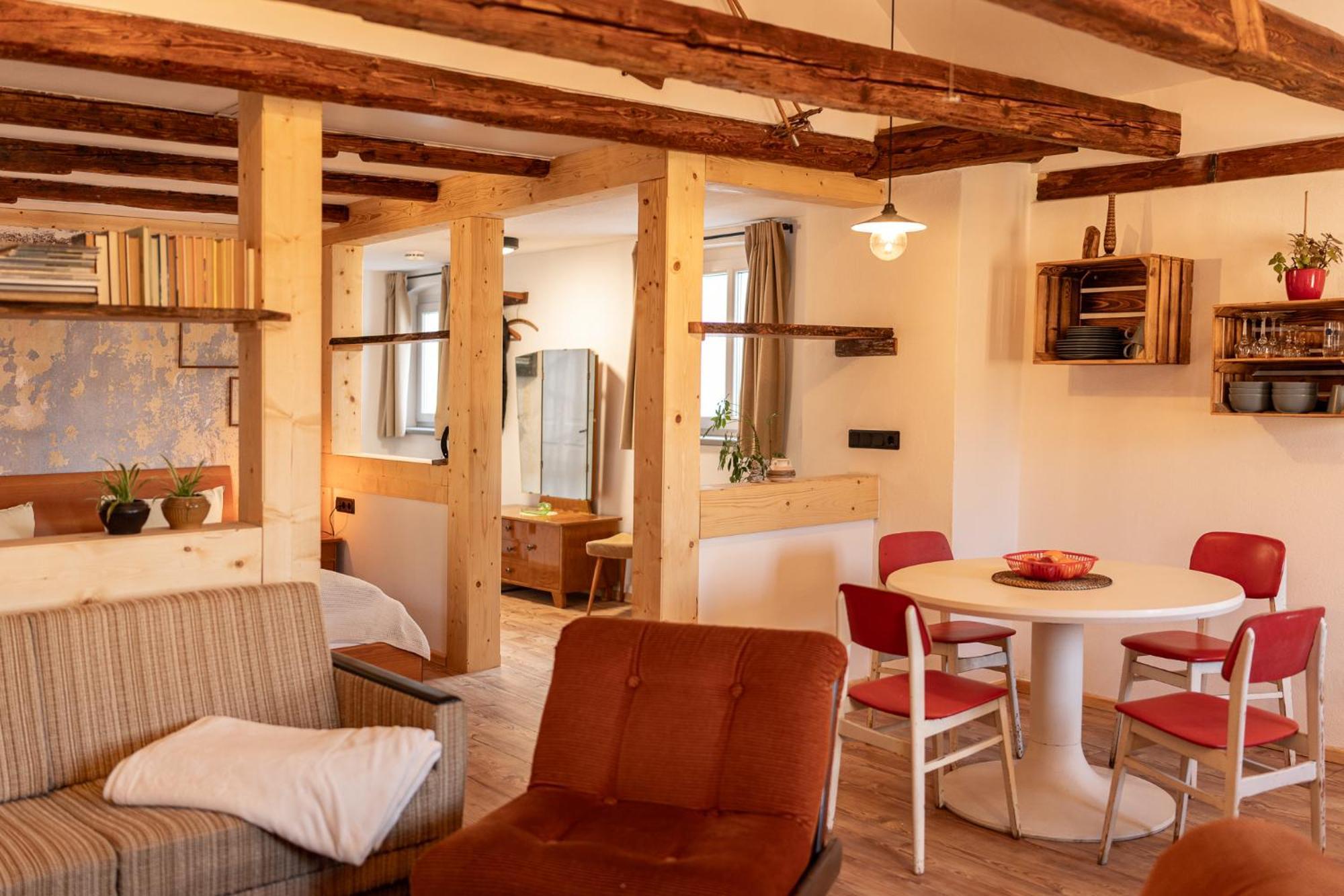 Apartment Landscapeapartment, 46qm Individual Mit Fernblick Ins Zittauer Gebirge, Ferienapartment Im Historischen Altstadtkern Zittau